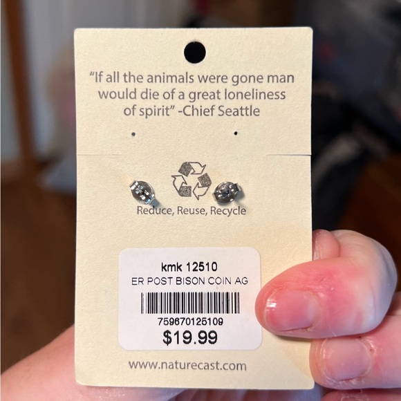 Nature’s Cast Buffalo Stud Earrings- NWT - Picture 2 of 2